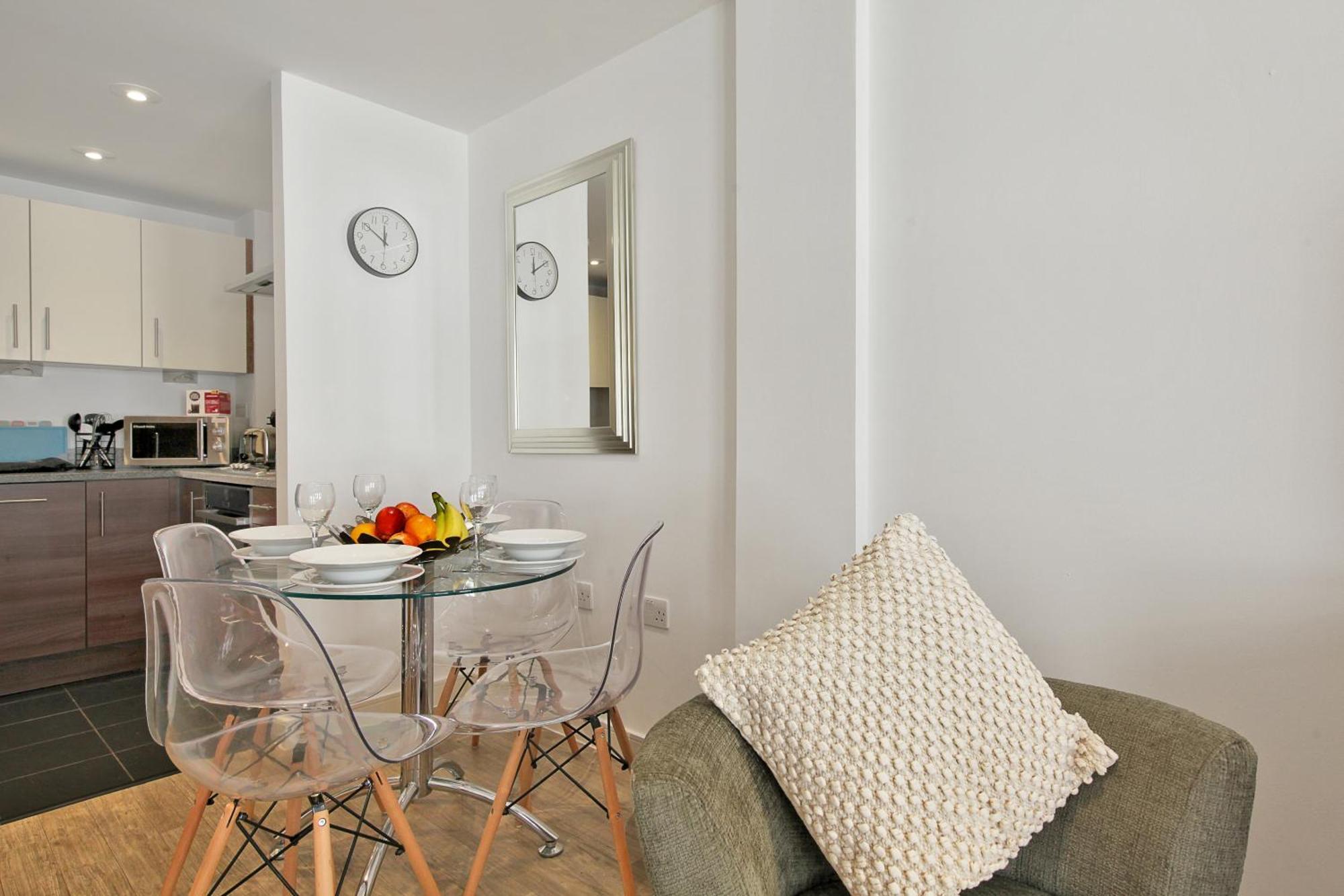 2 Bed Executive Apartment Next To Liverpool Street Free Wifi By City Stay Aparts Лондон Экстерьер фото
